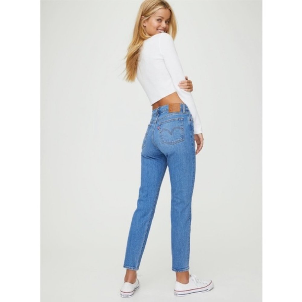 ❗️SOLD❗️Levi’s Wedgie Distressed Premium Icon Jeans Size 27 - Picture 2 of 14